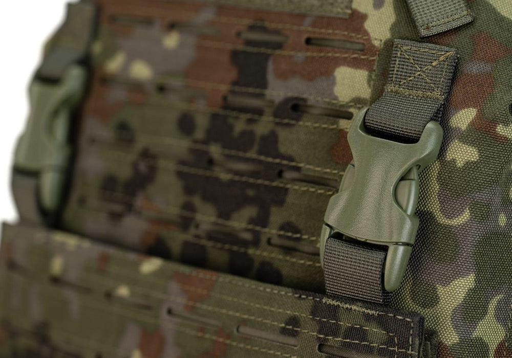 Invader Gear Reaper QRB Plate Carrier - Flecktarn