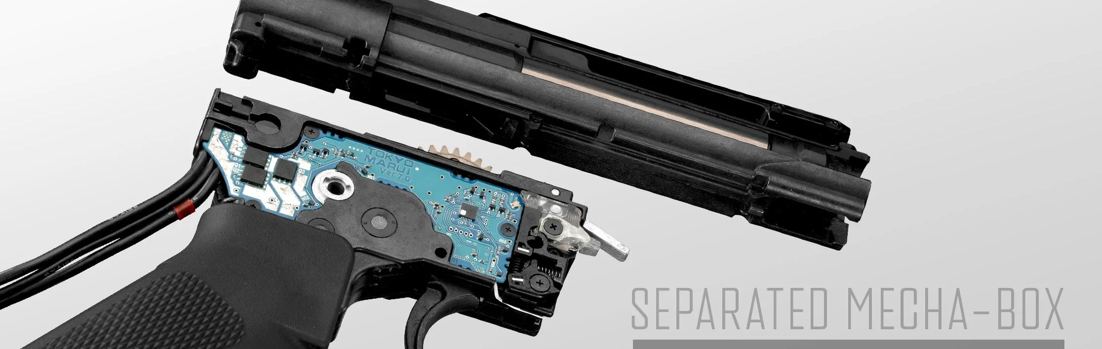 Tokyo Marui EVOLT M4A1 Carbine & X4 Additional Magazines